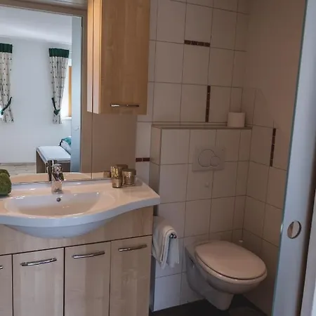 伊迪丝公寓酒店