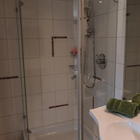 伊迪丝公寓酒店