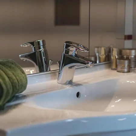 伊迪丝公寓酒店