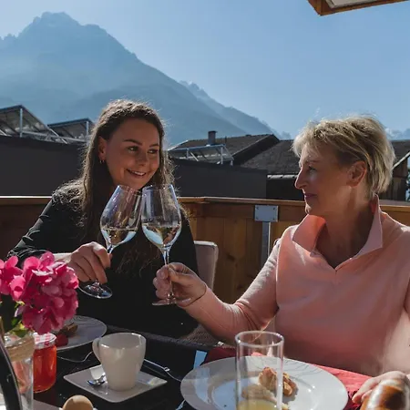 伊迪丝公寓酒店 公寓 *