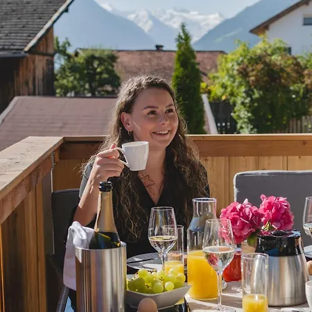 公寓 伊迪丝公寓酒店 *