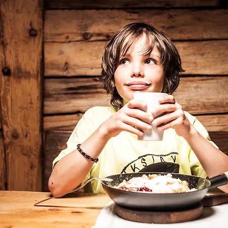 伊迪丝公寓酒店